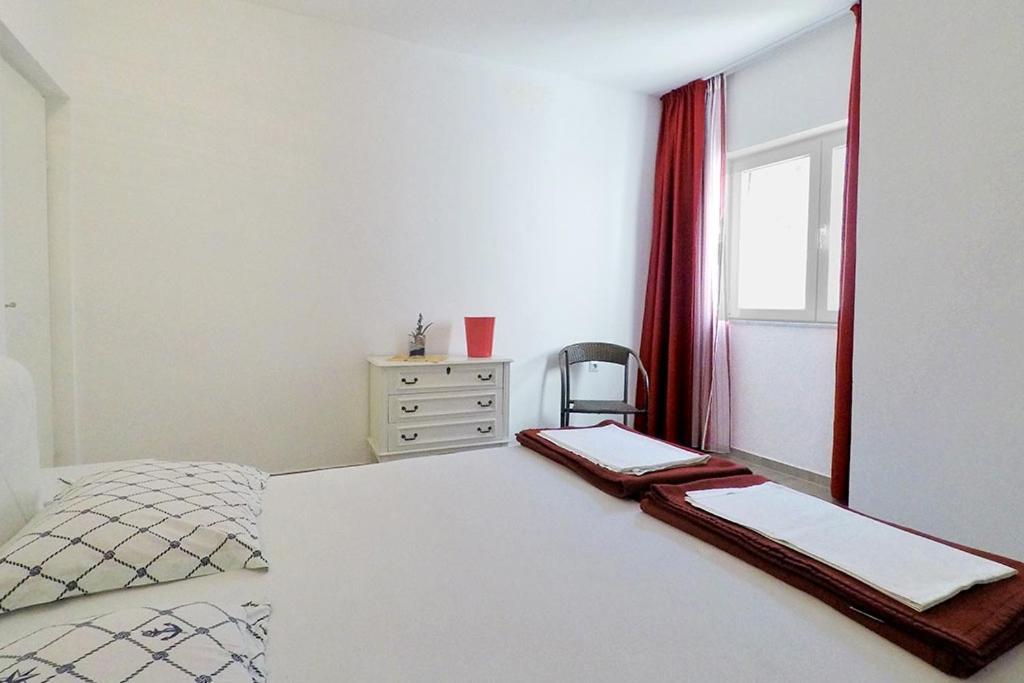 Apartments By The Sea Marusici, Omis - 1024 Mimice Exterior foto
